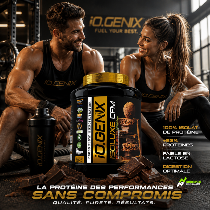 Couple fitness avec Isolat protéine ISOLUXE CFM iO.GENIX goût chocolat intense gym.